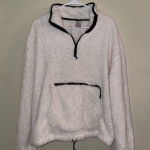 Fuzzy Zip up worn once